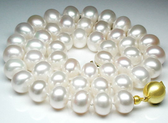 Foto 1 - Über 10mm Spitzen Zucht-Perlenkette, 14K Schloss, S8556